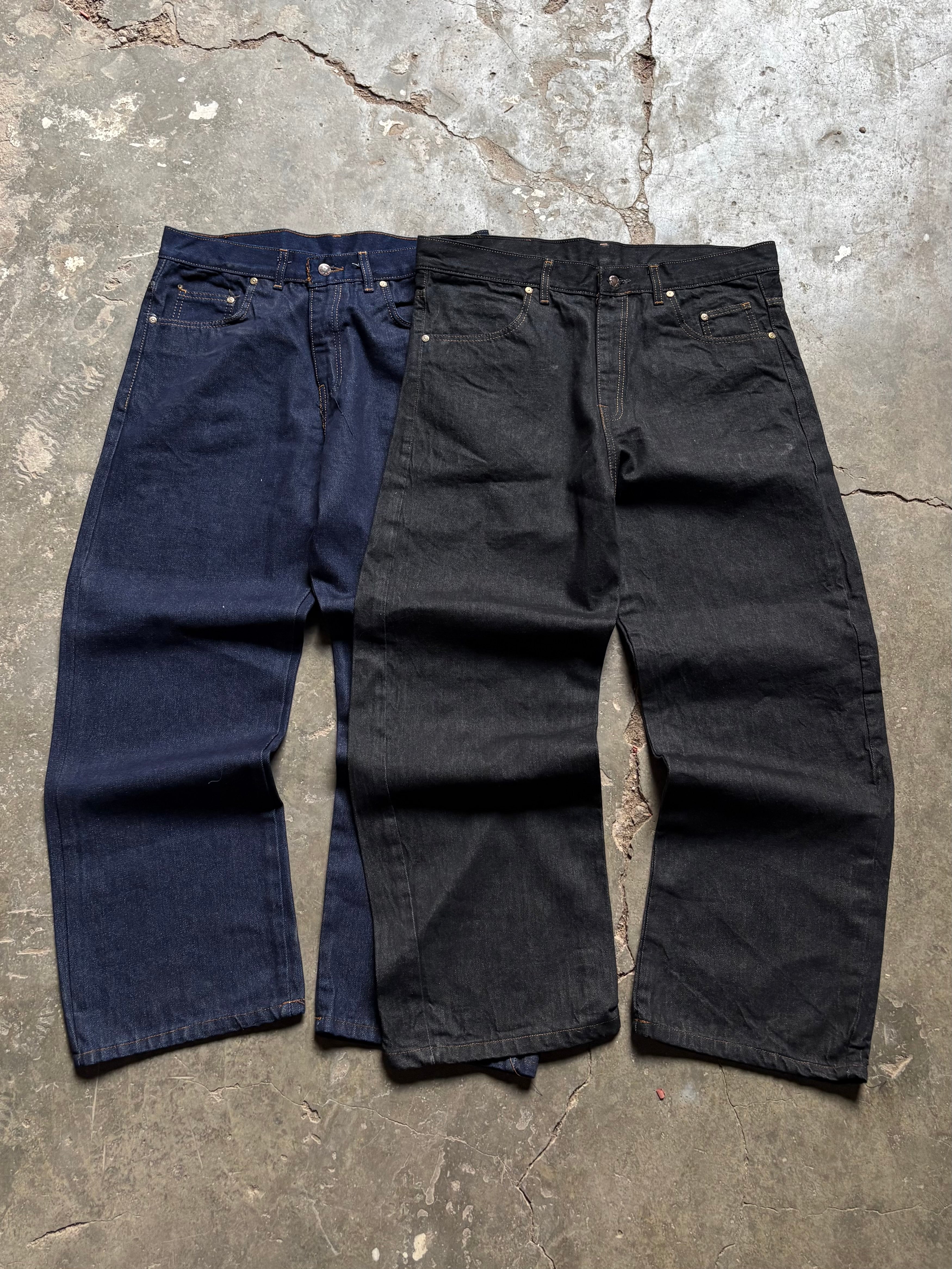 RAW DENIM BAGGY JEANS